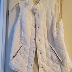 Crown and Ivy Quilted vest